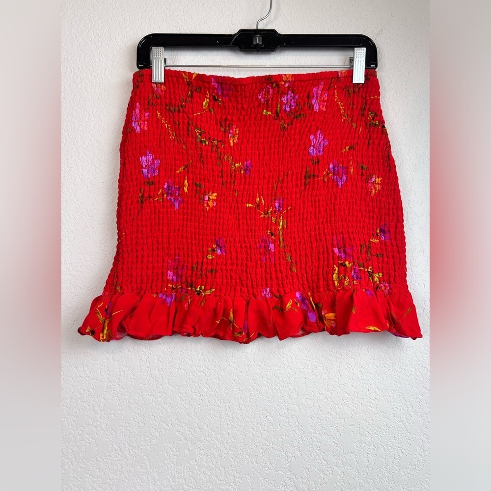Lovers + Friends Red Floral Smocked Mini Skirt with Ruffle Hem Large - Picture 3 of 8